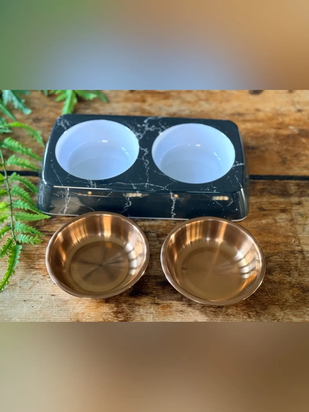 Marbled Black Pet Feeding Station with Removable Copper Bowls NWT